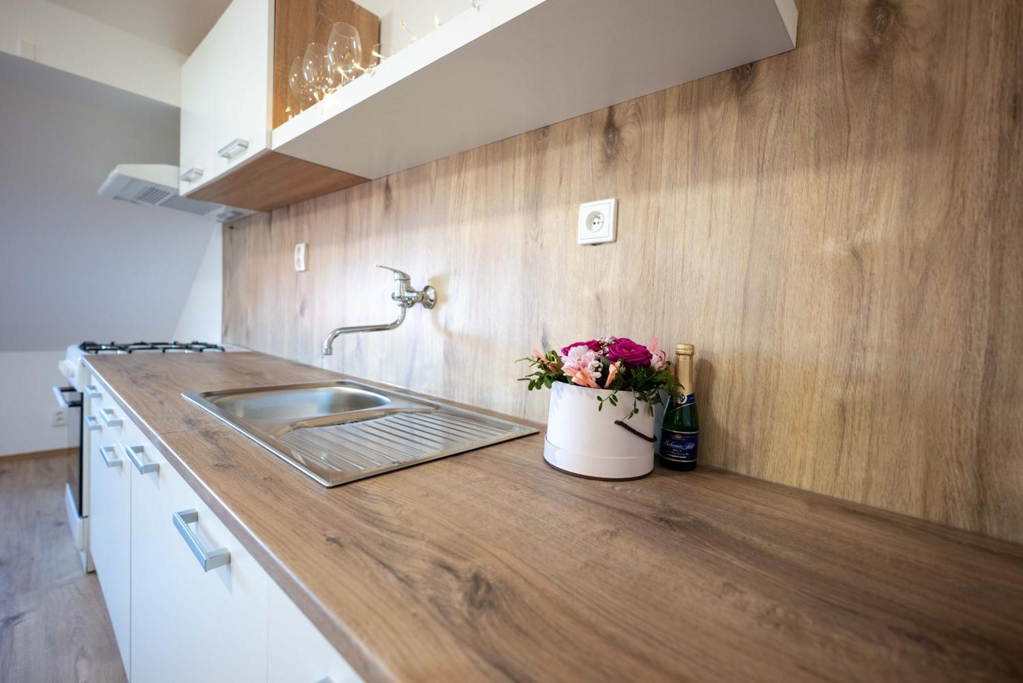 Papi Apartman Valtice Buitenkant foto